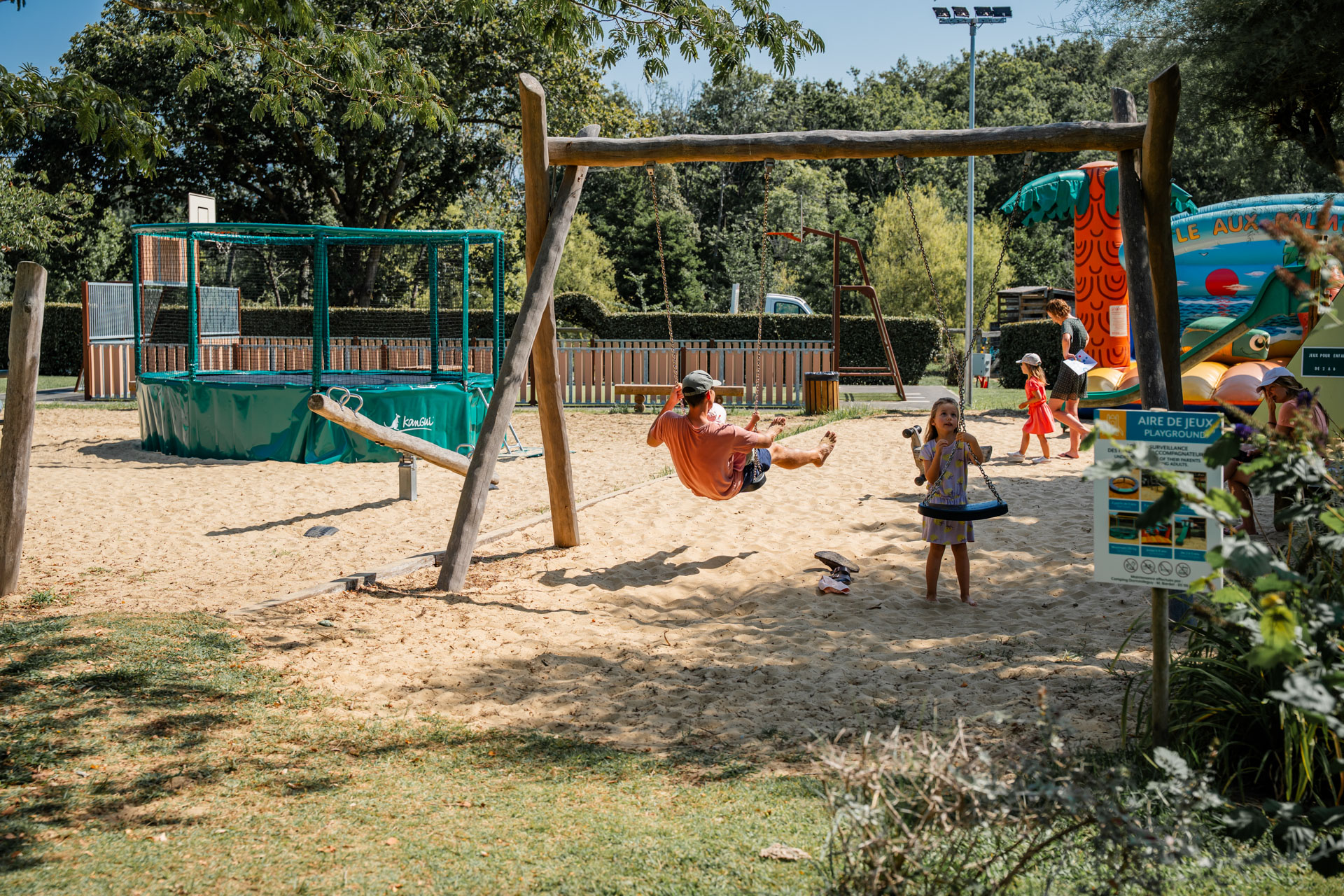 Dorrondeguy camping hendaye balancoire