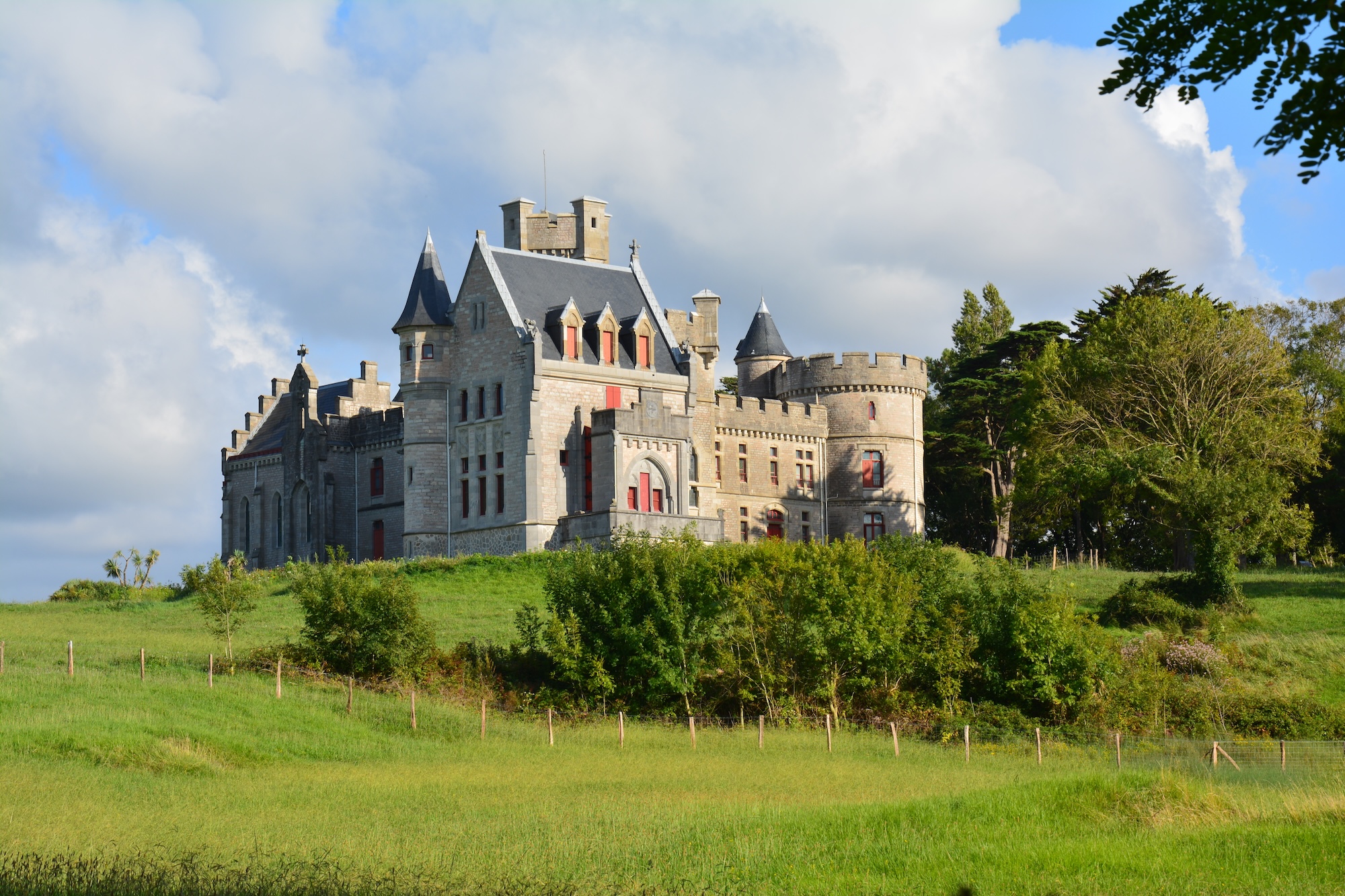 chateau abbadia hendaye camping dorrondeguy
